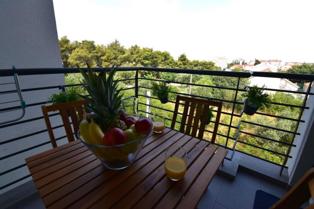 Apartment Johnny With Private Parking Zadar Exterior foto